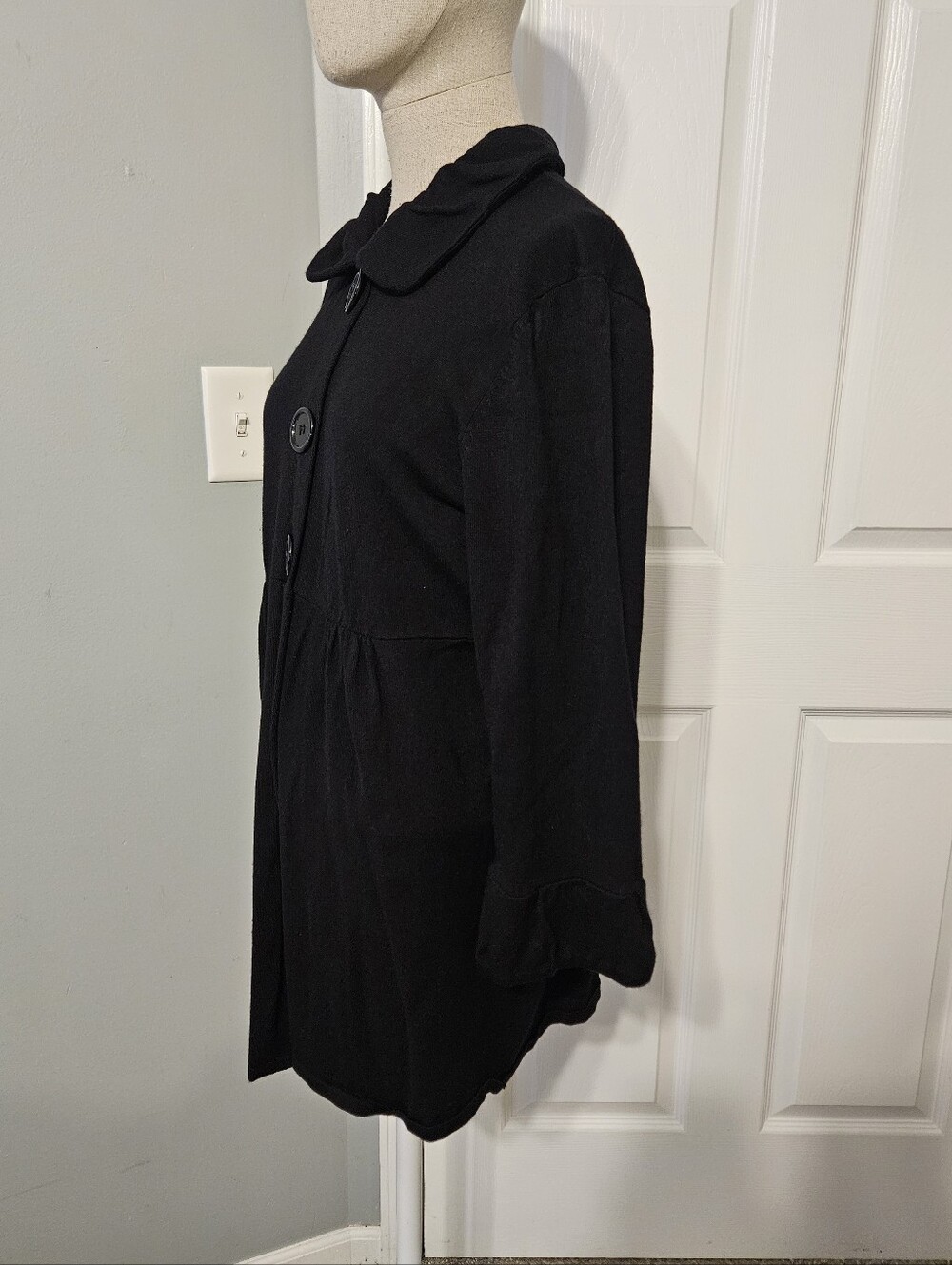 CLEARANCE! Cable & Gauge Black Long Cardigan with Button Front - Picture 2 of 4